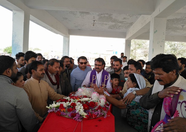 Funeral for the Christians killed on Sunday, 15 April, in Quetta. / N. Samuel,