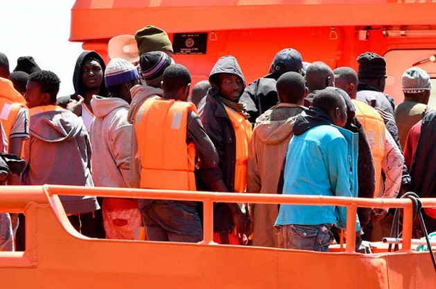 Some of the people rescued by the Spanish maritime authorities on Saturday 26 May. / RTVE,