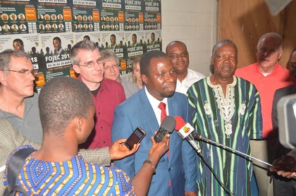 Mgliwé Sindinatome speaks to the media. / FOJEC