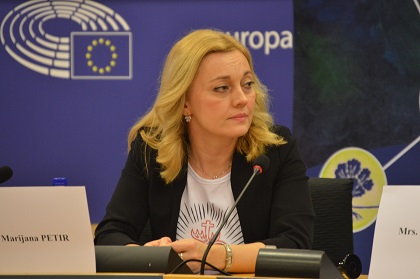MEP Marijane PETIR (Croatia) taking questions from the audience. / Don Zeeman