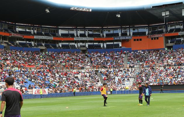 More than 20 thousand children who came to watch the match. / Facebook Futbol con valores.,