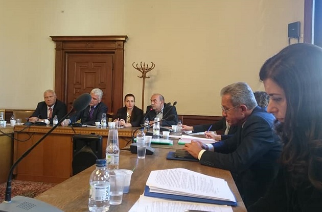 The Bulgarian Evangelical Alliance and other fiath groups, in a public discussion of the new law. / Greta Ganeva, BEA