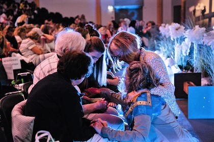 Small groups are the essence of MIP. / Moms in Prayer Switzerland