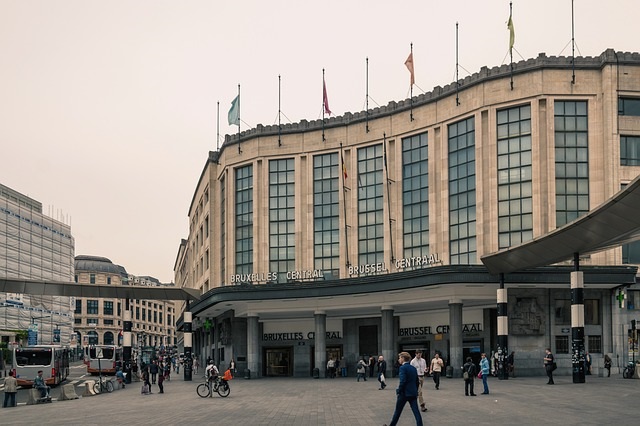 Brussels central rail station. / Pixabay (CC0),