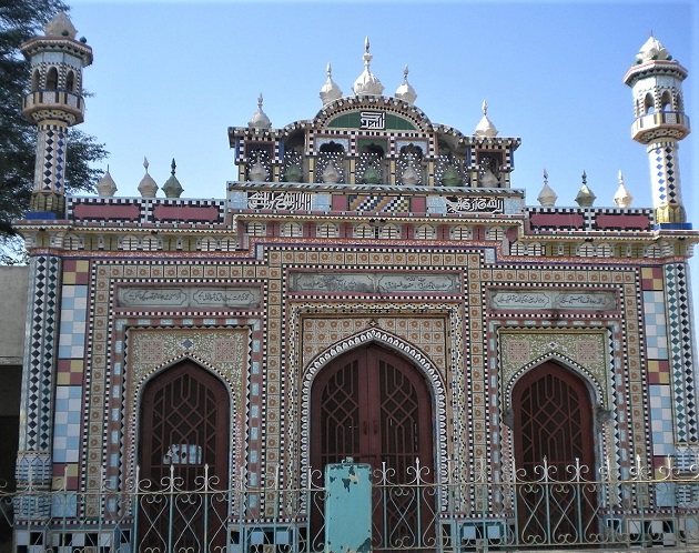 Mosque in Jhelum District, Punjab Province, Pakistan. / Kahlid Mahmood (Wikipedia, CC),