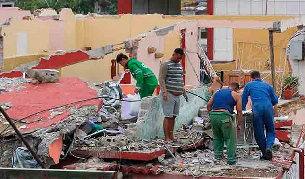 Consequences of the tornado that hit La Habana on January 27. / Council of Churches of Cuba,