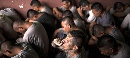 Prisoners of San Francisco Gotera. / V. Peña, El Faro, El País