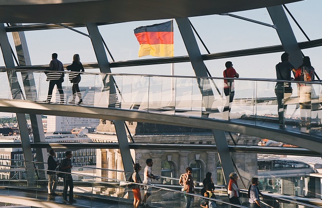A view of the Reichstag, the German Parliament in Berlin. / Photo: Ac Almelor (Unsplash, CC0),