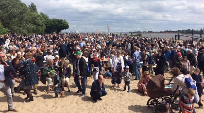 The Northern Church baptised 500 in the Elb river. / Photo: Nordkirche