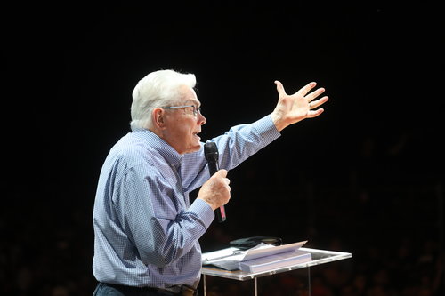 Luis Palau, preaching at FestiMadrid on Saturday 22 June. / Association Luis Palau