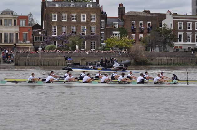 The world-famous Oxford and Cambridge boat race doesn't have a prize. / Wikimedia Commons.,