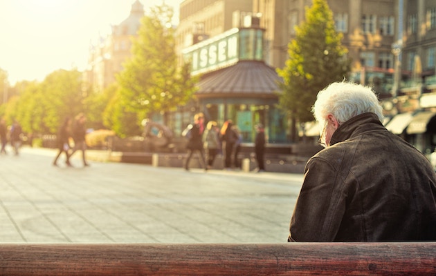 The average number of retirees per 100 workers in OECD countries is projected to rise from 42 in 2018 to more than 58 in 2050. / Huy Phan (Unsplash CC0),