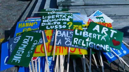 Signs used in the October 2019 demonstration in Milan. / Damaris Marletta