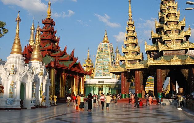 Shwedagon Pagoda in Yangon, Burma. / Thomas Schoch, Wikimedia Commons, CC,
