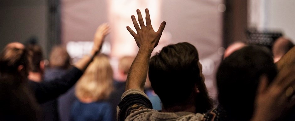 A worship service of a free evangelical church in Germany. / <a target="_blank" href="https://feg.de/">FeG Deutschland</a>,