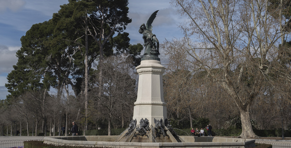 Monument to the Fallen Angel in Madrid. / Wikipedia, CC 4.0.,