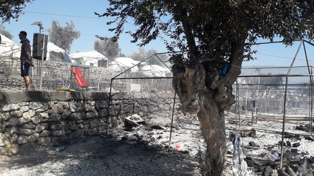 Fire destroys Camp Moria: “It has disappeared”