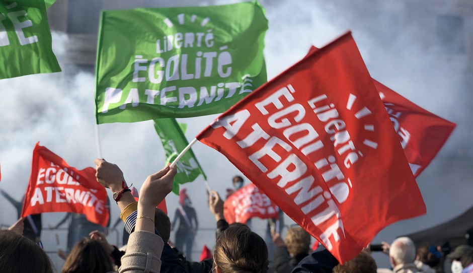 An image of the “Marchons Enfants!” demonstration in Paris, 10 October 2020. / Twitter<a target="_blank" href="https://twitter.com/cpdh_eu">CPDH</a>,