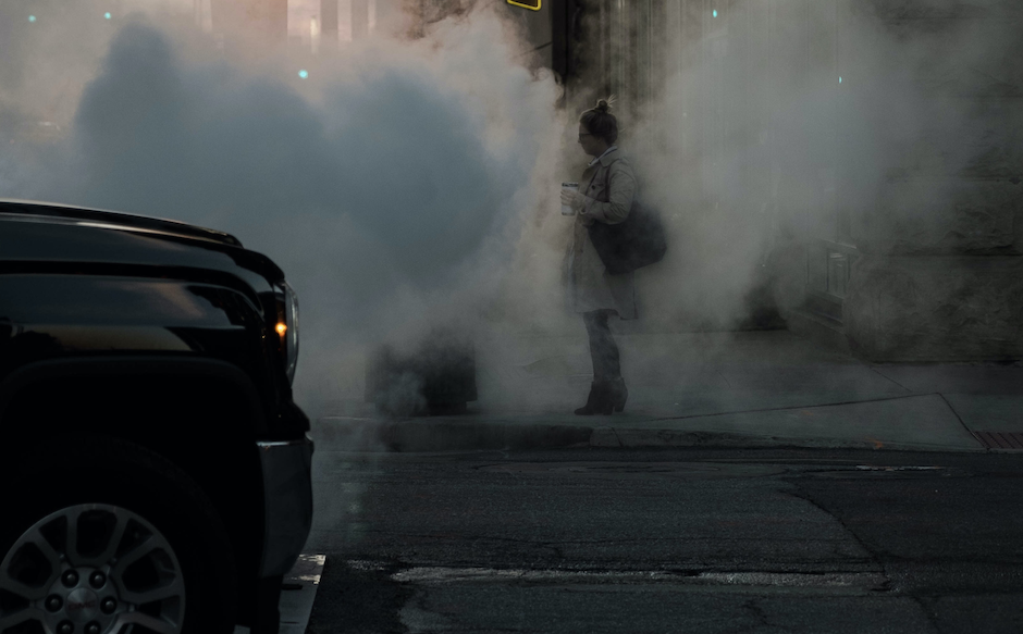 According to the EEA, 379,000 people died prematurely in the EU in 2018 because of air pollution. /  <a target="_blank" href="https://unsplash.com/@sanleesnaps">David Lee</a>, Unsplash CC0.,