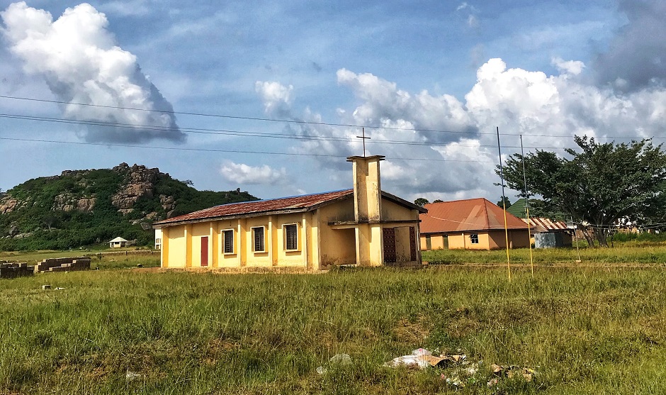 A church building in Plateau State, Nigeria. / Photo: <a target="_blank" href="https://unsplash.com/@hisart_gm">Hanniel Yakubu</a>, Unsplash, CC0,