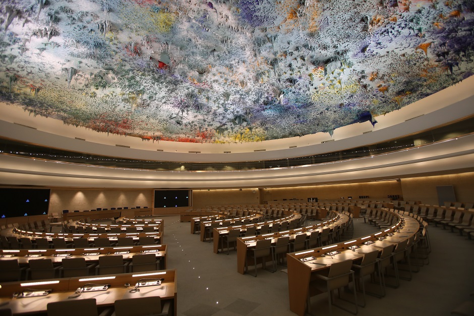Human Rights room of the Palace of Nations, Geneva (Switzerland). / Photo: <a target="_blank" href="https://commons.wikimedia.org/wiki/File:UN_Geneva_Human_Rights_and_Alliance_of_Civilizations_Room.jpg">Ludovic Cortes</a>,Wikimedia Commons.,