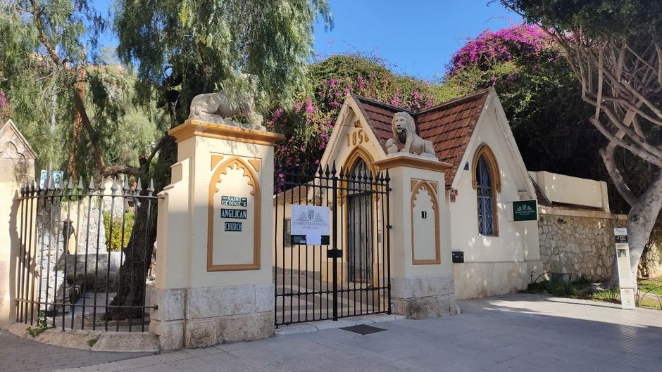 Entrance to the English Cemetery in Malaga, founded in 1831. / <a target="_blank" href="https://cementerioinglesmalaga.org/">Malaga cemetery</a>,