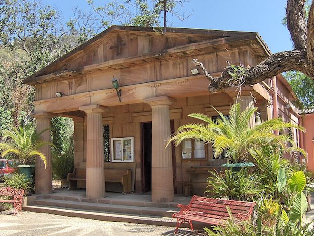 The oldest Protestant cemetery of Spain reopens after closing due to the pandemic