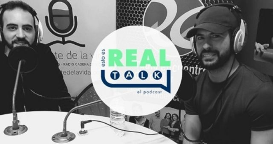 Première episode of the podcast! We invited Juan Mejías – pastor of the Hillsong church in Spain, to speak about the importance of spirituality. / <a target="_blank" href="https://www.facebook.com/EstoEsRealTalk">Esto es Real Talk</a>, Facebook page.,