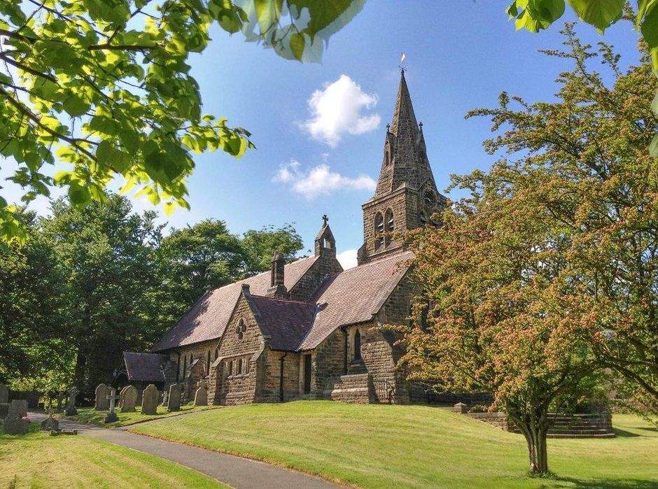 Holy and Undivided Trinity church. / <a target="_blank" href="https://www.flickr.com/photos/60731875@N05/"> The National Churches Trust , Flickr</a>, CCO.,