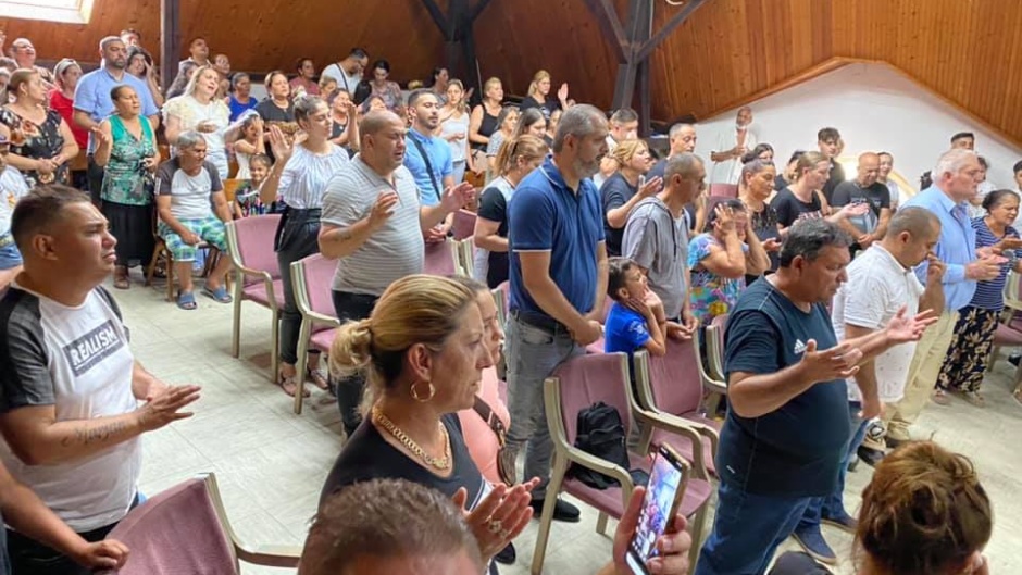This Roma church in Leskovac, Serbia, which also houses the recording studio for the programs, is known for positively impacting the local Roma community, the town itself as well as planting Roma churches elsewhere in the region. / Photo: Ikonos.,