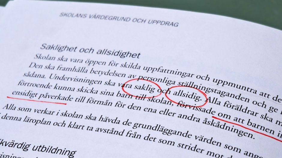 Image from the Clapham Institutet report 7-22 on primary and seconday schoolbooks in Sweden. / <a target="_blank" href="http://claphaminstitutet.se">Clapham Institutet</a>.,