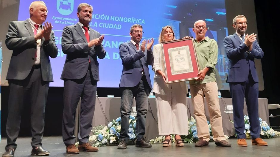 Presentation of the award. / La Línea City Council.,