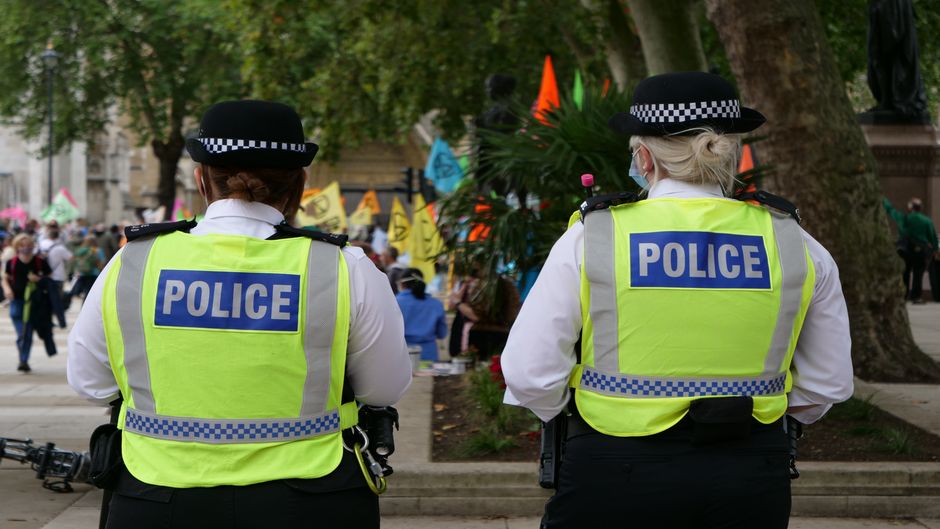 UK police.  / Photo: <a target="_blank" href="https://unsplash.com/@ethanrwilkinson">Ethan Wilkinson</a>, Unsplash, CC0,