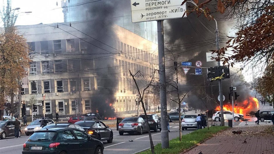 One of the explosions in Kyiv city centre on 10 October 2022. / Photo via <a target="_blank" href="https://twitter.com/Olherd_the_wise">Twitter</a>. ,