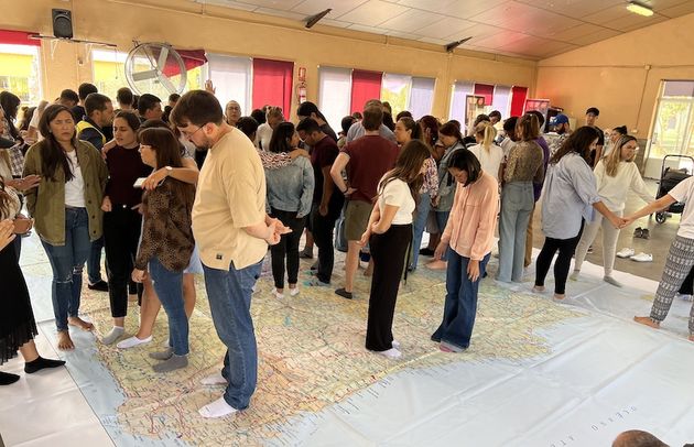 Youth leaders in Spain challenged to work together in a mission without borders