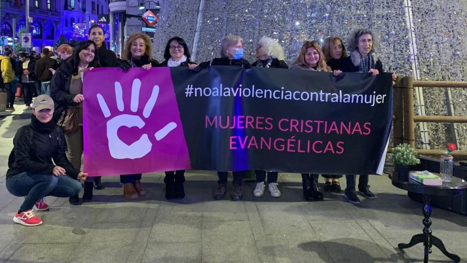 Members of evangelical churches and several Christian organisations organised the annual event in Madrid on 25 November. ,