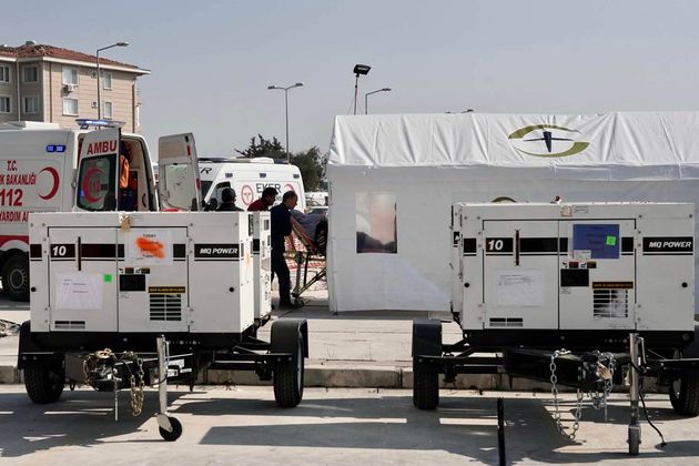 Field hospital brings hope to Turkish earthquake victims