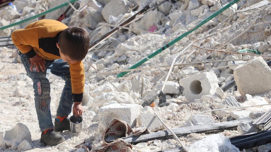 UN reports over 5,800 dead in Syria after earthquake. / World Vision.,