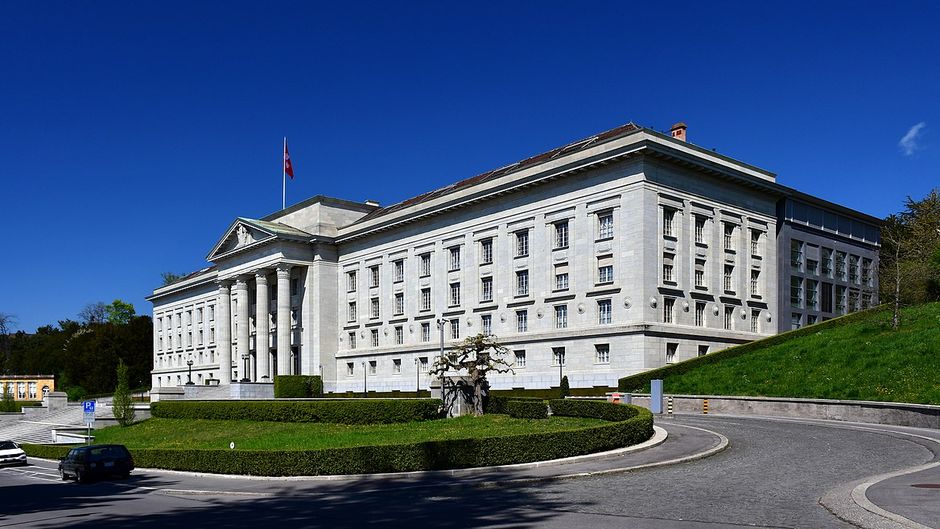 The Swiss Federal Supreme Court. / <a target="_blank" href="https://de.wikipedia.org/wiki/Bundesgericht_%28Schweiz%29#/media/Datei:Federal_Supreme_Court_of_Switzerland,_2020_(cropped).jpg">Gzzz</a>, Wikimedia Commons.,