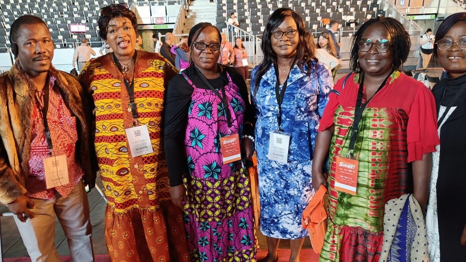 Participants from Cote d'Ivoire at the 2023 World Assemblies of God Congress, in Madrid. 'It only took us two flights to get here', they say. / Photo: Joel Forster, Evangelical Focus. ,