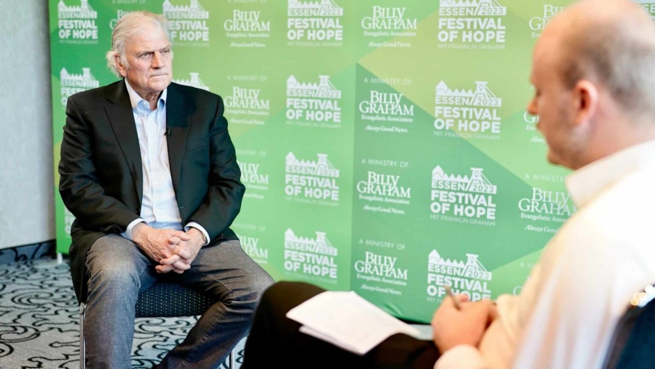 Franklin Graham, during the interview with Nicolai Franz, October 2023. / Photo: <a target="_blank" href="https://media.billygraham.org/">BGEA</a> via Pro Medienmagazin. ,