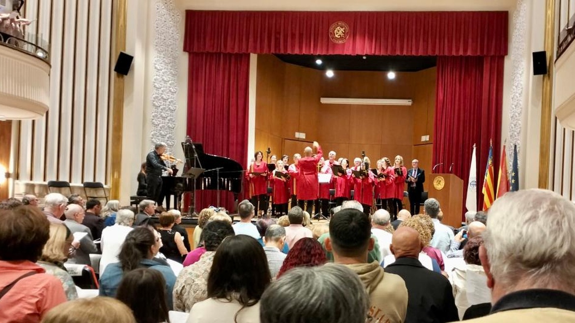Almost 500 people filled the event for the Reformation Day in Valencia on 31 October 2023. / Photos: Courtesy of <a target="_blank" href="https://www.cecva.es/">CECVA</a>.,