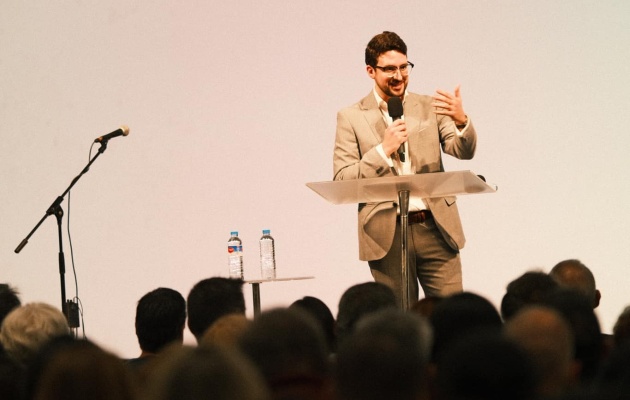 Mallorca: 1,500-member church opens building of its own