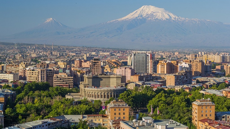 Yerevan, Armenia. / <a target="_blank" href="https://en.wikipedia.org/wiki/Yerevan#/media/File:Mount_Ararat_and_the_Yerevan_skyline_(June_2018).jpg">Սէրուժ </a>, Wikipedia.,