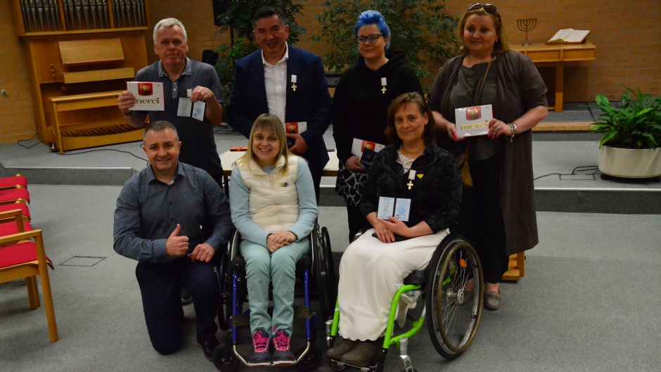The people awarded during the ceremony. / Photo: <a target="_blank" href="https://www.evangelischeallianz.at/">Austrian Evangelical Alliance</a>.,