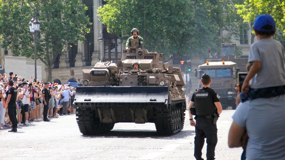 A military parade in Paris, France, in 2023. / Photo: <a target="_blank" href="https://unsplash.com/@lucaslemoine">Lucas Lemoine</a>, Unsplash, CC0.,