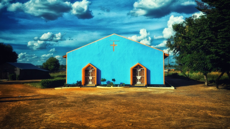 A church in Tanzania. / Photo: <a target="_blank" href="https://unsplash.com/@rofotoqoto">Rohan Reddy</a>, Unsplash, CC0.,