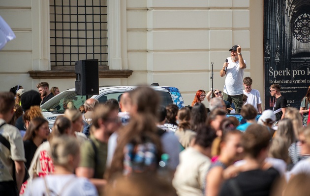 Hundreds of Christians marched through Prague