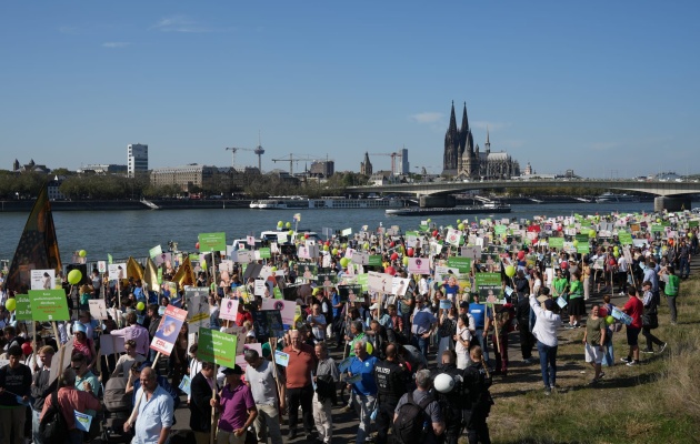 Despite counter-protest, 4,000 marched for life in Berlin