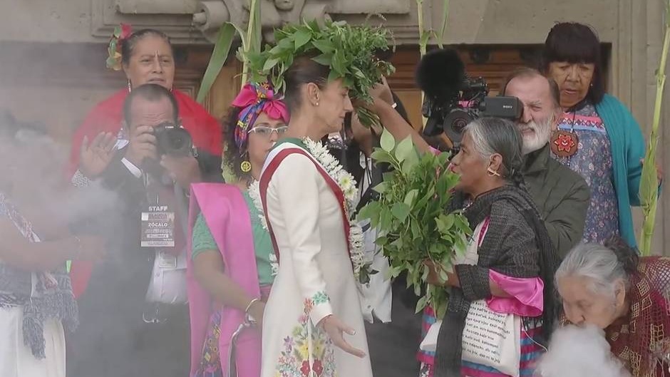 A moment of the shamanic ceremony with Mexico's new President, Claudia Sheinbaum, on the day of her inauguration. / Photo: Screenshot of live broadcasting.,